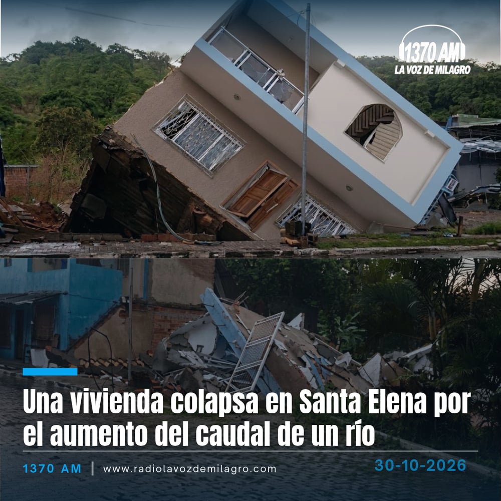 Dos viviendas derrumbadas junto a un río, una volcada sobre escombros y otra con la pared caída, en Manglaralto.
